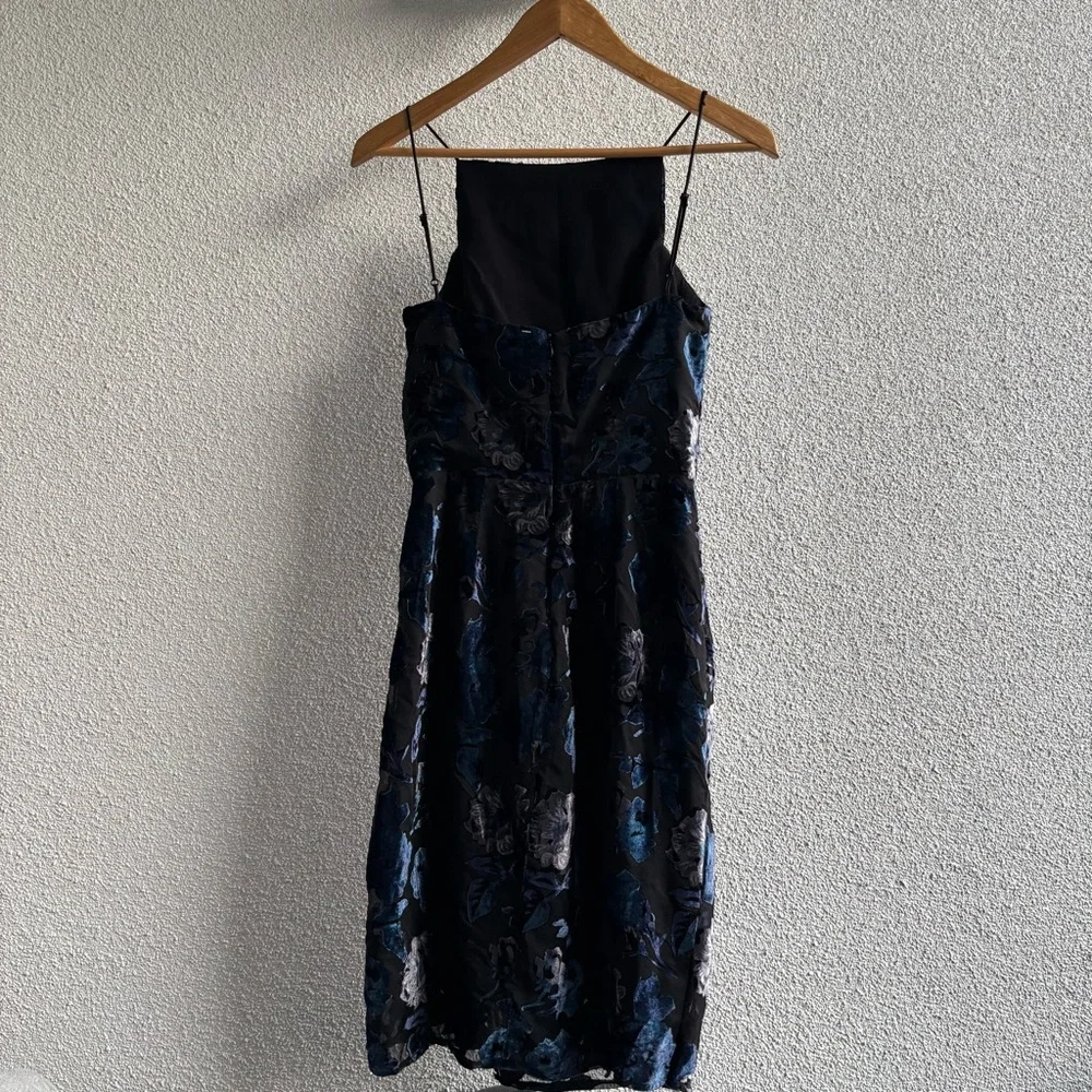 Reformation velvet floral print short knee length dress black, silver & blue XS - Picture 5 of 10